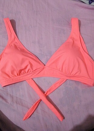 Bağlamalı bikini üstü