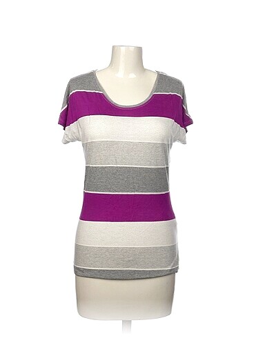 Diğer T-shirt %70 İndirimli.