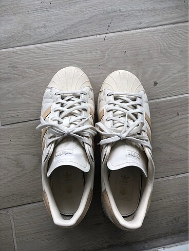 Adidas Superstar