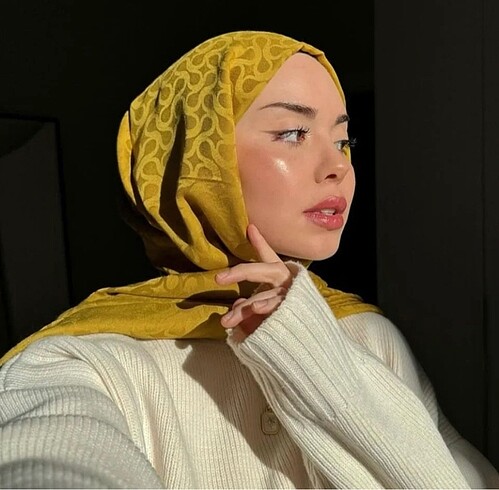 Diğer Bloom Desen Şal