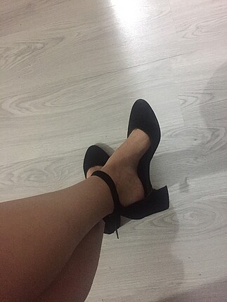 36 Beden Siyah topuklu ayakkabı