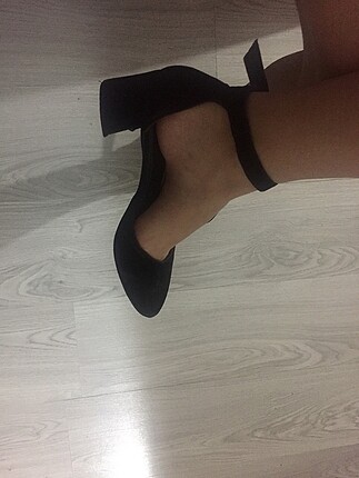 H&M Siyah topuklu ayakkabı