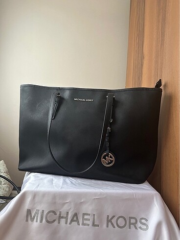 Michael kors travel çanta