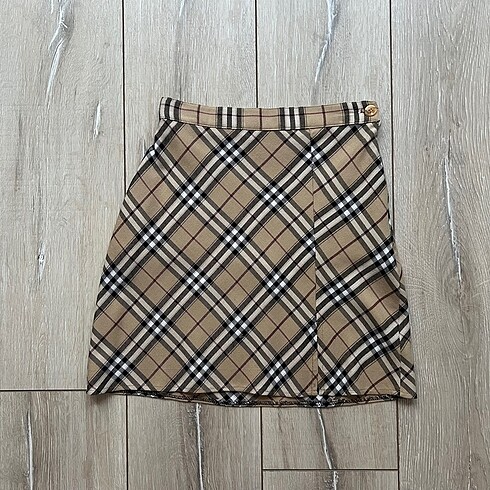 Burberry desenli etek