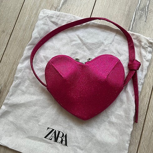 Zara parlak kalpli çanta
