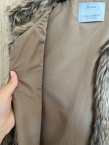 m Beden camel Renk Bershka kürk yelek