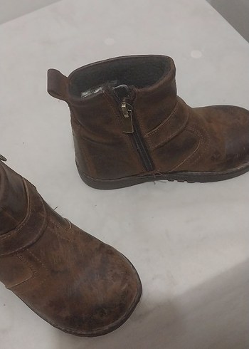 Deri Tokalı Kahverengi Botlar