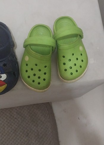 Çocuklar için renkli kaydırmaz sandaletler - Görsel 3