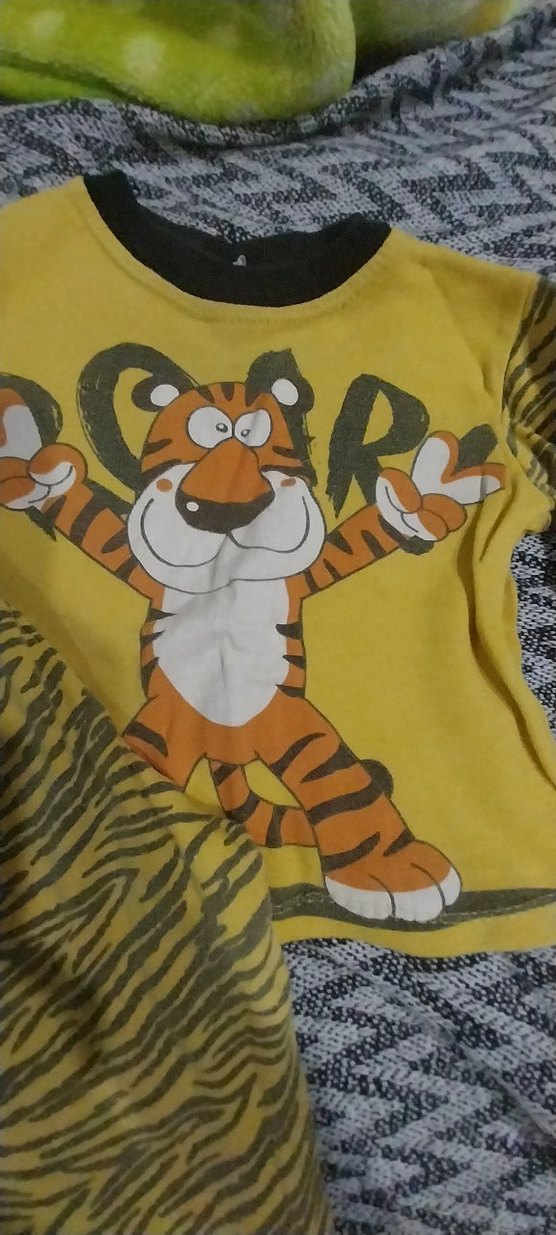 Sarı Baskılı Çocuk Triko Takım - Görsel 2