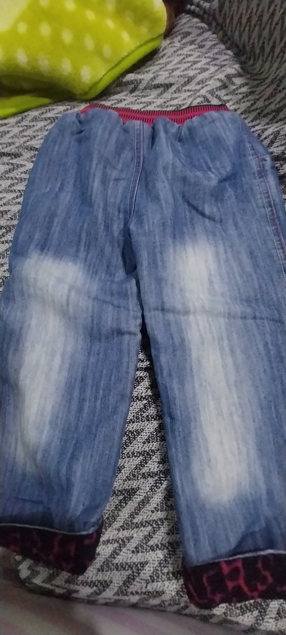 Kız Çocuk Renkli Baskılı Bol Kot Pantolon - Görsel 3