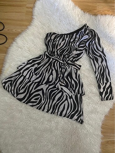 Zara Zebra elbise