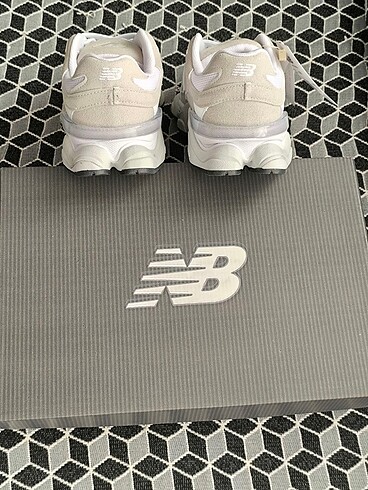 36 Beden New Balance 9060 UNİSEX ORİJİNAL