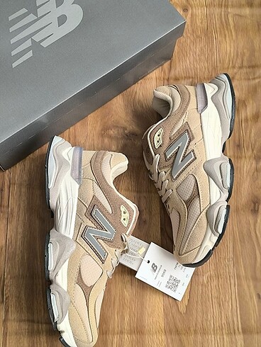 New Balance 9060 Kahve
