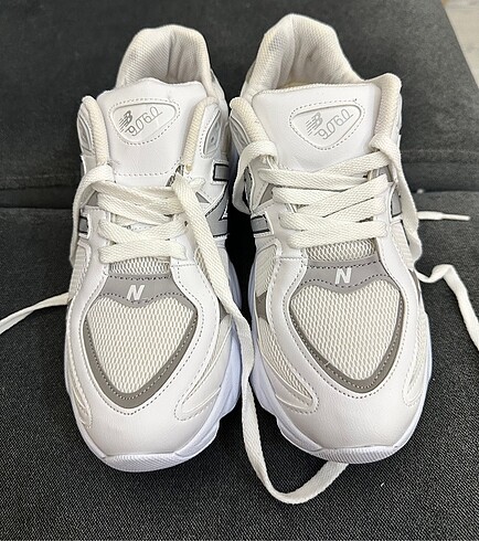 40 Beden New Balance 9060
