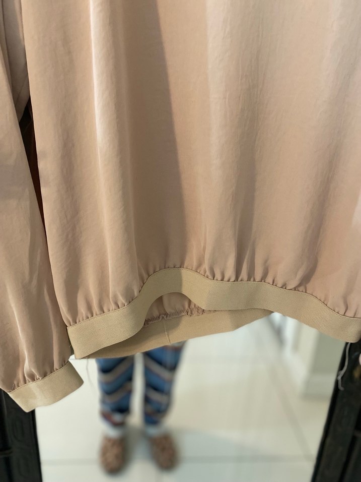 Bej Uzun Kollu Kadın Bluz - Görsel 3