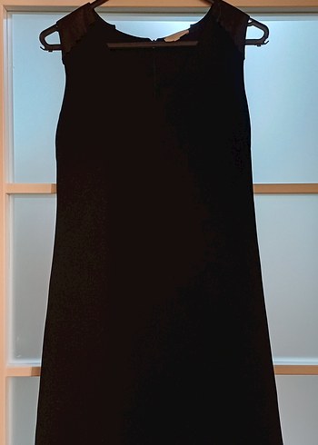 Siyah Midi V Yakalı Kolsuz Elbise - Görsel 2