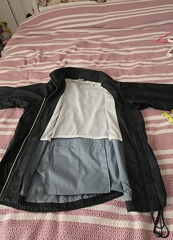 l Beden Nike yağmurluk