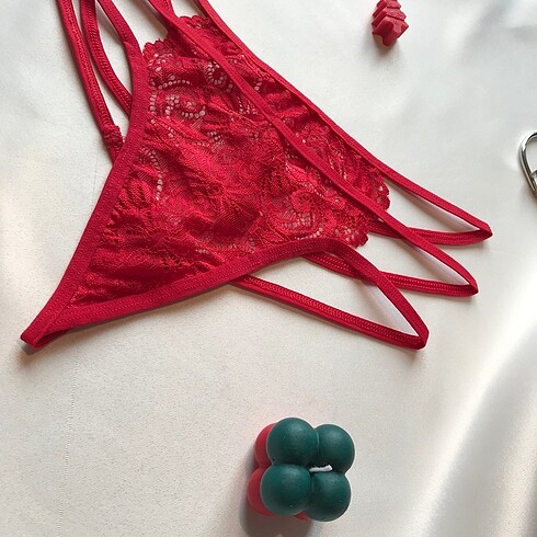 universal Beden 3 kurdeleli tül dantel kırmızı yılbaşı tanga string