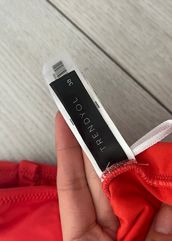 Kalın askılı mayo - Görsel 3