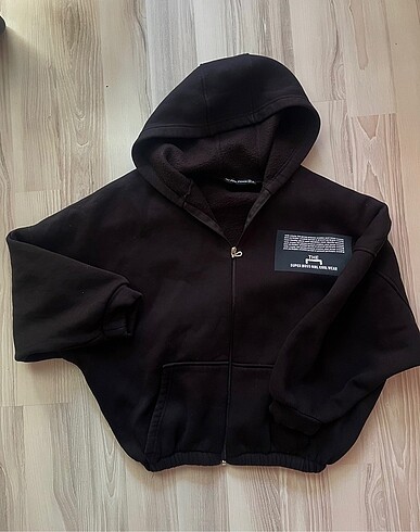 Siyah sweatshirt