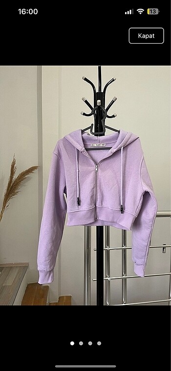 Crop sweatshirt