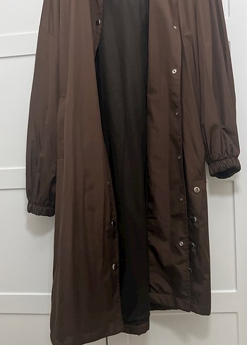 Düğmeli Uzun Kahverengi Kadın Trençkot - Görsel 4