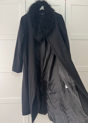 Kürk Detaylı Siyah Uzun Kadın Kaban - Görsel 5