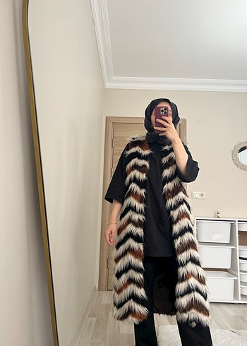 Kahverengi Zebra Desenli Uzun Kürklü Yelek - Görsel 9