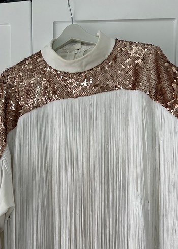 Pullu ve Püsküllü Uzun Beyaz Tunik - Görsel 11