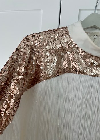 Pullu ve Püsküllü Uzun Beyaz Tunik - Görsel 2