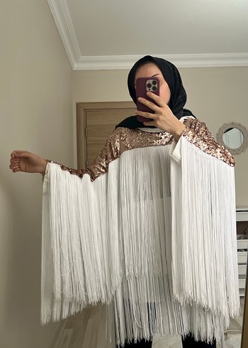 Pullu ve Püsküllü Uzun Beyaz Tunik - Görsel 9