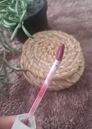 Fenty Beauty berry banger 04 - Görsel 4