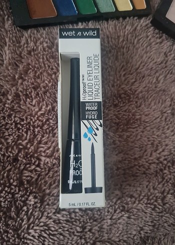 Wet n Wild Makyaj Seti - Far, Ruj, aydinlatici, eyeliner - Görsel 5