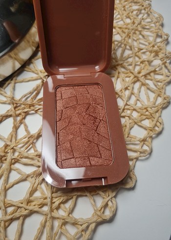 NYX Buttermelt Allık feeling butta - Görsel 3