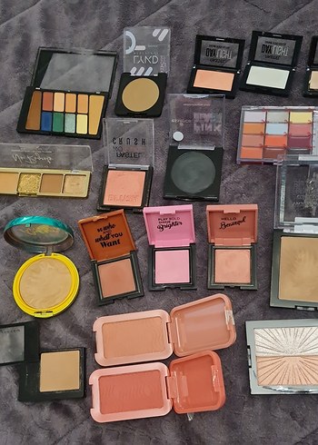 beaulis lykd flormar wet n wild essence Çeşitli Makyaj Seti - Görsel 2