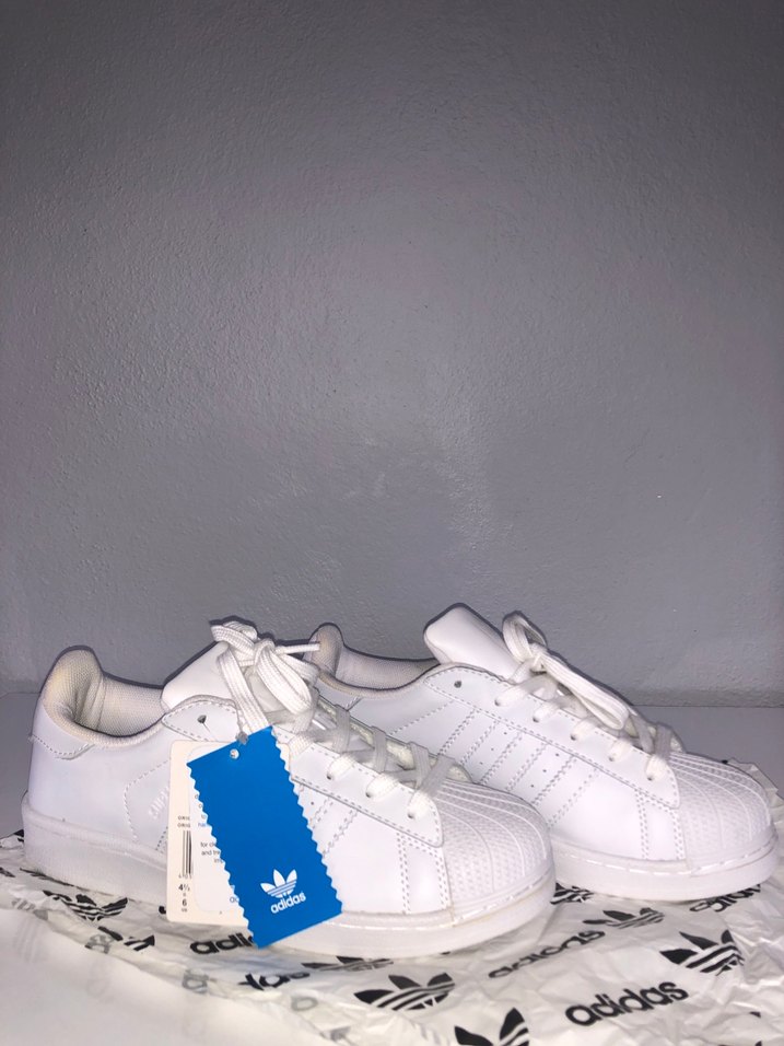 Adidas Beyaz Superstar Kadın Spor Ayakkabı - Görsel 2