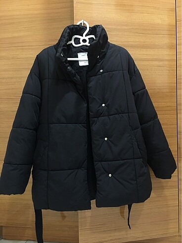 Bershka şişme mont
