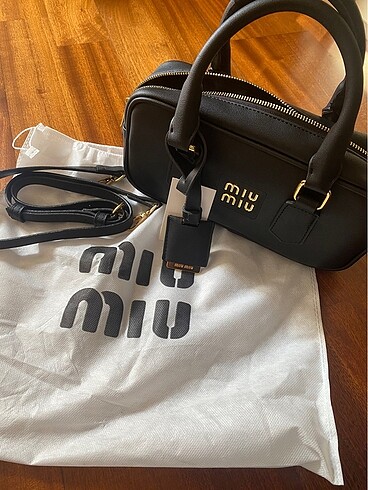 Miu Miu Çanta