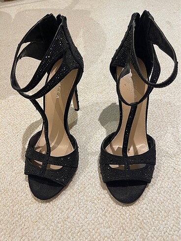 Carvela topuklu taşlı stiletto