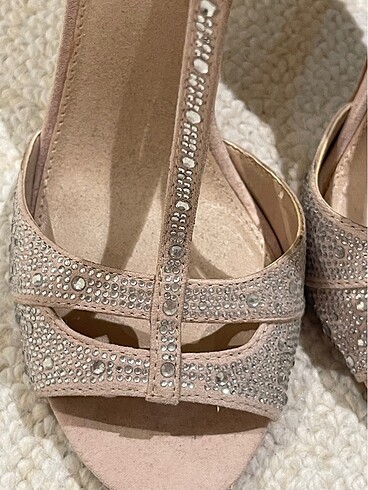 38 Beden Carvela taşlı stiletto