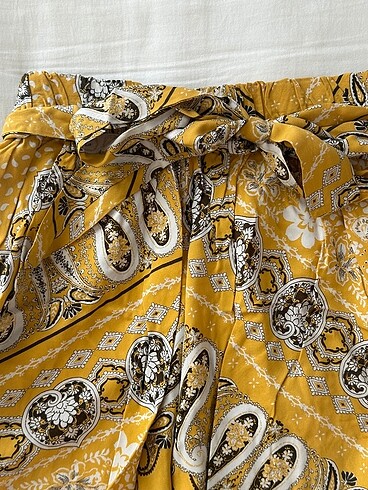 Bershka Bershka kemerli şort etek