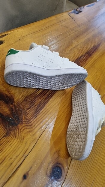 33 Beden beyaz Renk Orjinal Adidas 