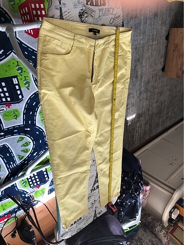 42 Beden sarı Renk Yaz için ideal bir pantolon