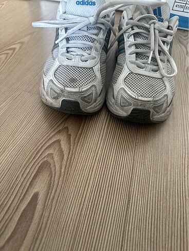 38,5 Beden beyaz Renk adidas