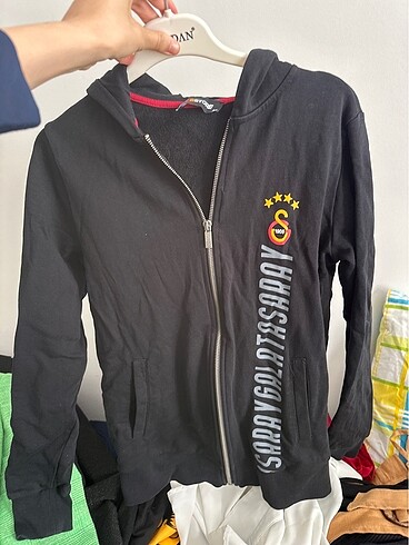 xs Beden Kapşonlu hırka