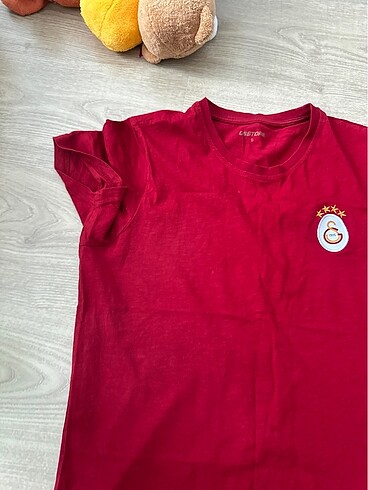 s Beden kırmızı Renk gs store tişört