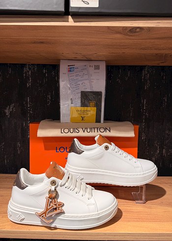 Louis Vuitton Beyaz Deri Sneaker