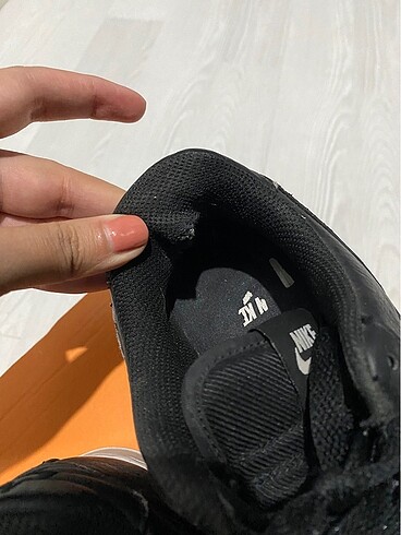 38 Beden siyah Renk Nike siyah ayakkabı
