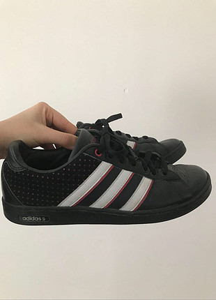 Adidas Spor Ayakkabı
