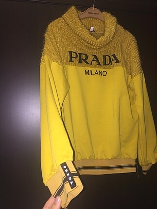 Prada sweatshirt